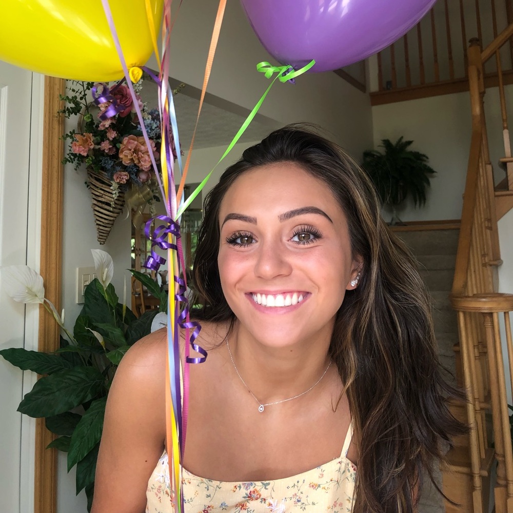 Meet your Posher, Allison